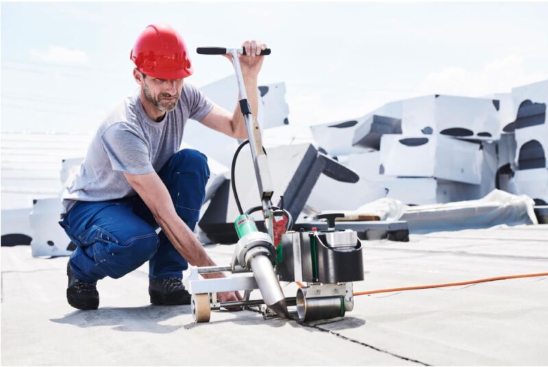 Leister BITUMAT B2 Welding Machine 75mm/100mm 230v 32A modified bitumen roof welding shot 3