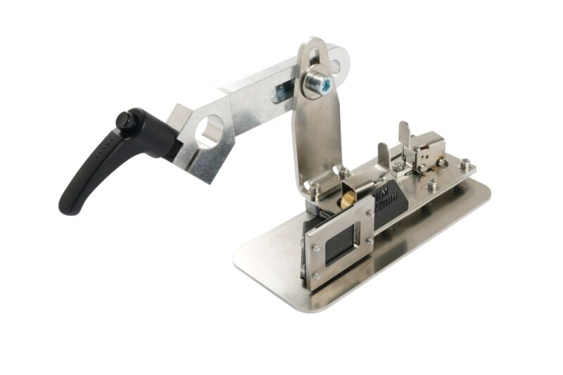 Leister UNIPLAN 300 Thermal Bonding Kits for Hem Welds 18/20/22mm in Sun Shade & Awning Material 18mm guide