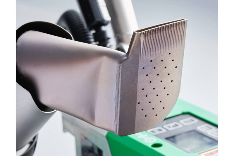 Leister SCRAPING NOZZLE 170.119 for UNIROOF 700 & 300 in use 2