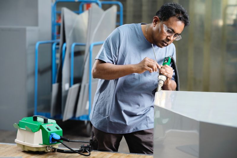 Leister PENWELD 305-A 230V 1000W 173.367 Screw-fit Plastic Welding Gun application draw welding image 7 with AIRSTREAM 100