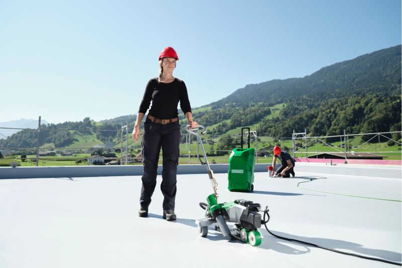 Leister VARIMAT 700 230V 3680W 173.180 automatic roof welder job site application 6 with rolling transport case