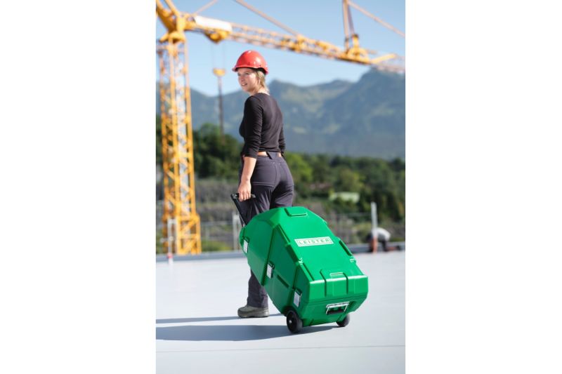 Leister VARIMAT 700 230V 3680W 173.180 automatic roof welder job site application 8 with rolling transport case