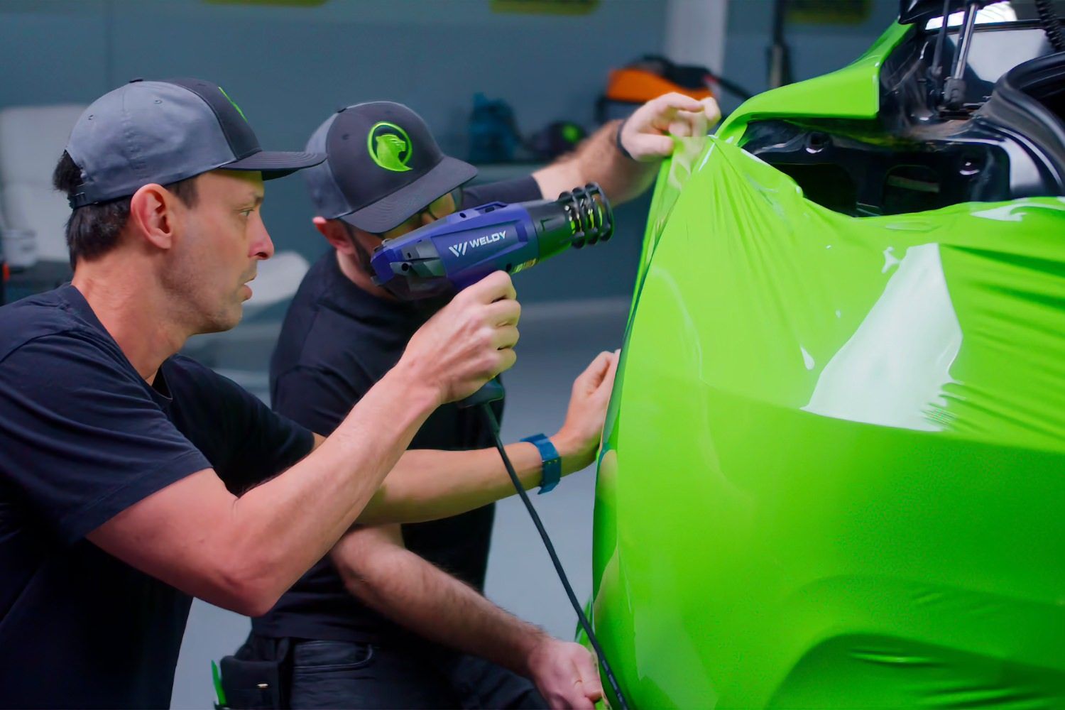 Welwyn Tool Group WELDY HG 330-S 230V 2300W Car Wrapping Kit 130.940