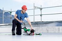 Leister UNIROOF 700 Automatic Roof Welding Machine 120V 1800W 169.237 machine in use 2