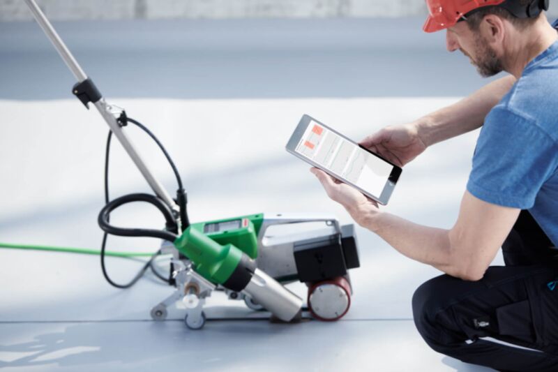 Leister UNIROOF 700 Automatic Roof Welding Machine 120V 1800W 169.237 LQS & Recipe App 4