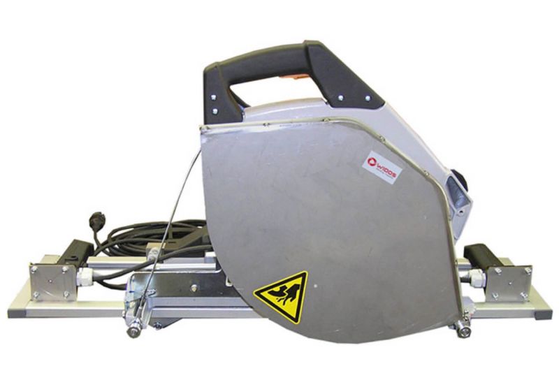 Welwyn Tool Group WIDOS Motorised Chain Driven Plastic Pipe Cutting